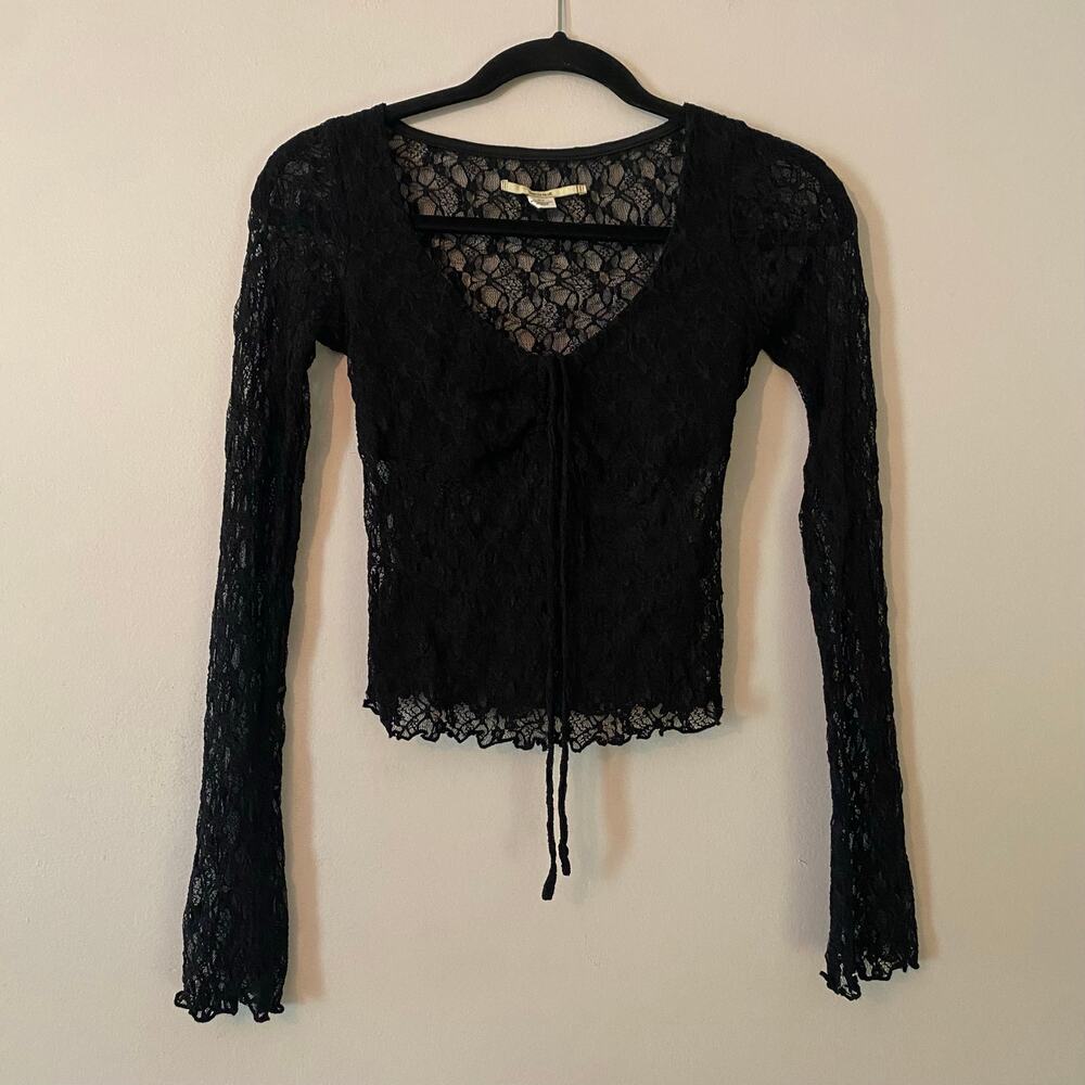 Kimchi Blue Black Lace Long Sleeve Top Coquette Whimsy Fairy Women's size Medium